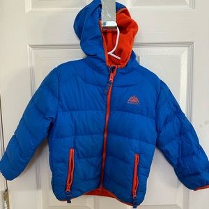 Snozu Puffer Coat w/Hood. Size 5T